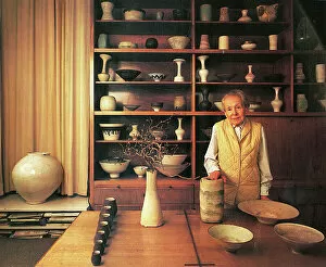 1986 Gallery: Lucie Rie - potter