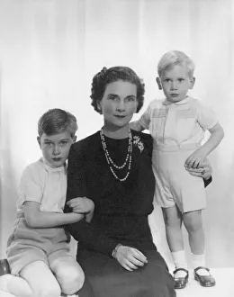 Gloucester Gallery: A Madame Yevonde portrait of the Duchess of Gloucester