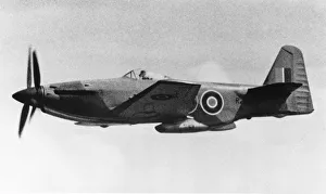 <b class=qtipBold><figcaption>Martin-Baker Mb-5 Flying</figcaption></b><br>Martin-Baker Mb-5 Flying Date: 1944<br><em>© aviation-images.com / Mary Evans Picture Library</em> Martin-Baker Mb-5 Flying