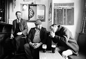 1989 Gallery: Men in Irish pub, Cork, Ireland