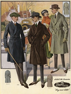 Men in Raglan and Ulsterette coats from the 1920s Men in Raglan and Ulsterette coats from the 1920s