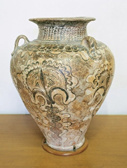 Minoan art. Greece. Vessel. Palace Style. Schematic vegetal Minoan art. Greece. Vessel. Palace Style. Schematic vegetal