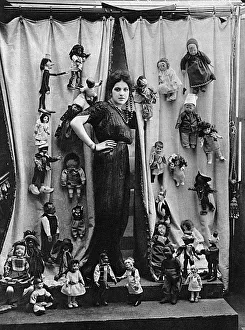 Hobbies Gallery: Mlle. Lyska Kostio and her collection of dolls