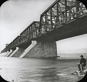 <b class=qtipBold><figcaption>Montreal Victoria Bridge</figcaption></b><br>Montreal Victoria bridge / IMechE 1904 Date: 1904<br><em>© The Institution of Mechanical Engineers/Mary Evans</em> Montreal Victoria Bridge