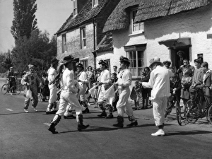 MORRIS MEN MORRIS MEN