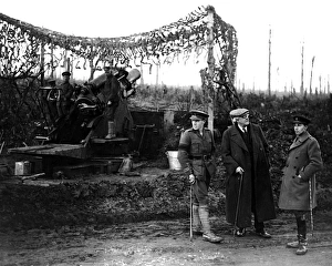 Mr Balfour visiting howitzer on Western Front, WW1 Mr Balfour visiting howitzer on Western Front, WW1