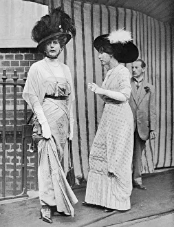 Edward Gallery: Mrs George Keppel and her daughter