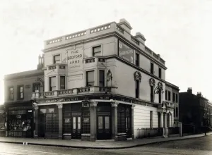Vintage Pub Photographs London Prints: Photograph of Bedford Tavern, Islington, London