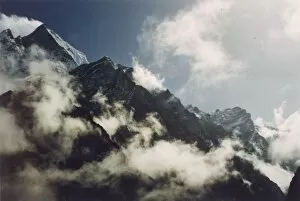 Annapurna Gallery: Nepal / Annapurna 1 Clouds