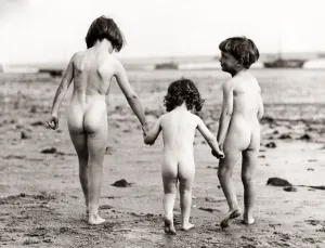1930s Press Print - Children on the Beach Hand in Hand