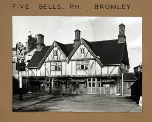Pub Prints: Photograph of Five Bells PH, Bromley, Greater London Print