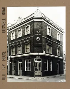 Old Ivy House PH, Finsbury, London Print (1968)