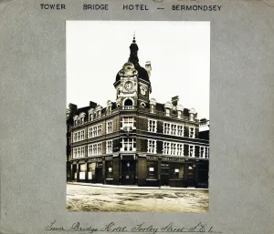 Tower Bridge Hotel, Bermondsey, London Print (SE1 2UN)