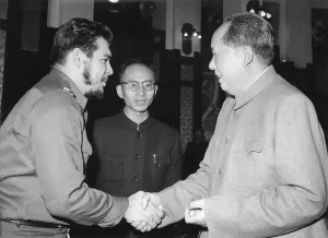 Chairman Mao Prints: Mao Zedong Meets Che Guevara, November 1960 Print