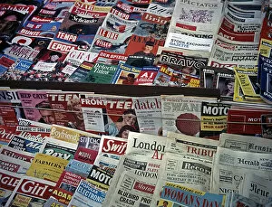 Swift Gallery: News stand in Central London