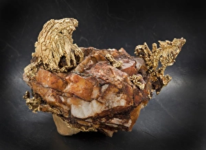 Octahedral crystals in columns, quartz matrix Octahedral crystals in columns, quartz matrix