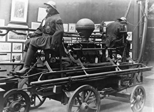 London Fire Brigade Museum Gallery: Old fire engine in a museum