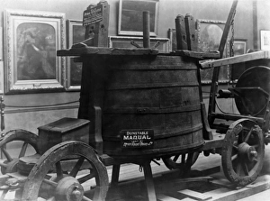 London Fire Brigade Museum Gallery: Old fire engine in a museum