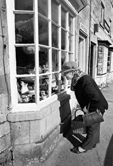 Old lady, Burford, Cotswolds Old lady, Burford, Cotswolds