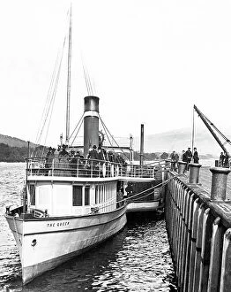 Images Dated 20th August 2018: Paddle steamer The Queen at Balloch Pier, Loch Lomond