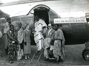 The Paramount Chief of the Ashanti leaves Airspeed Ambas? The Paramount Chief of the Ashanti leaves Airspeed Ambas?