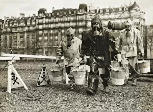 Paris air raid precautions WWII
