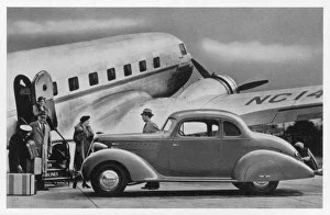 <b class=qtipBold><figcaption>Passengers Descend Plane</figcaption></b><br>Travellers at an American airport alight from their plane and step into a car parked alongside. No waiting for baggage, no queueing for customs...<br><em>© Mary Evans Picture Library</em> Passengers Descend Plane
