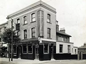 The National Brewery Centre Archives Collection: Photograph of Belgrave Tavern, Finchley, London