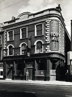 Photograph of Black Bull PH, Stoke Newington, London Photograph of Black Bull PH, Stoke Newington, London