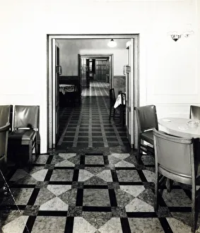 Photograph of George PH, Fenchurch Street, London Photograph of George PH, Fenchurch Street, London