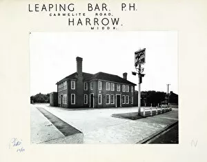 Harrow Gallery: Photograph of Leaping Bar PH, Harrow Weald, Greater London