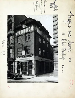 Photograph of Magpie & Stump PH, Old Bailey, London Photograph of Magpie & Stump PH, Old Bailey, London