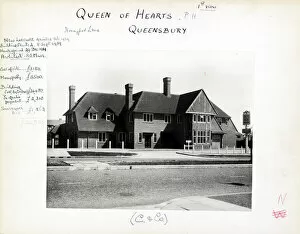 Greater Gallery: Photograph of Queen Of Hearts PH, Queensbury, Greater London
