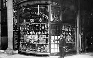 Images Dated 1st September 2017: Piccadilly Gem Box, Piccadilly Arcade, London W1