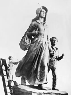 1970 Gallery: Pioneer Woman Sculpture