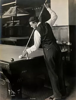 Snooker Gallery: Playing billiards