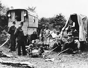 Camp Gallery: Policeman talk to Gypsies on Epsom Downs