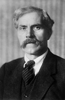 Portrait photograph of Ramsay MacDonald Portrait photograph of Ramsay MacDonald