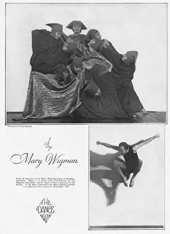 Poses by the dancers of the Mary Wigman group Poses by the dancers of the Mary Wigman group