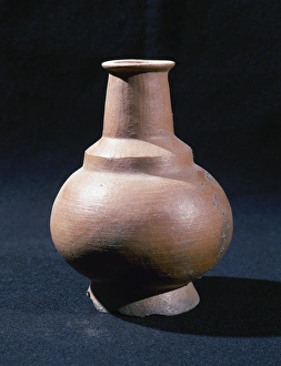 Pre-Incan. Pazaleo Culture (700-1500 AD). Ceramic vessel. Fr Pre-Incan. Pazaleo Culture (700-1500 AD). Ceramic vessel. Fr