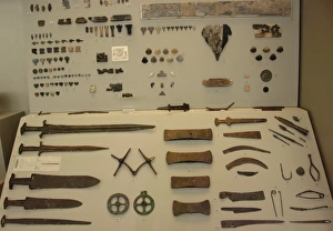 Prehistoric Art. Age of Metals. Greece. Different types of k Prehistoric Art. Age of Metals. Greece. Different types of k