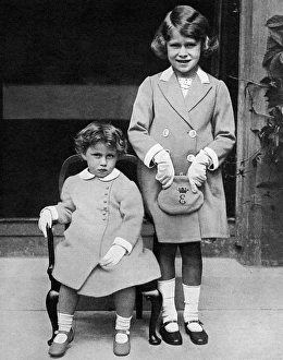 Princess Elizabeth & Margaret at Disabled Soldiers Work Ex Princess Elizabeth & Margaret at Disabled Soldiers Work Ex