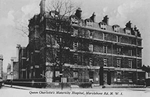 Images Dated 26th September 2017: Queen Charlottes Hospital, Marylebone Road, London NW1