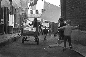 Impoverished Gallery: Rag n Bone man Stockport slum yard