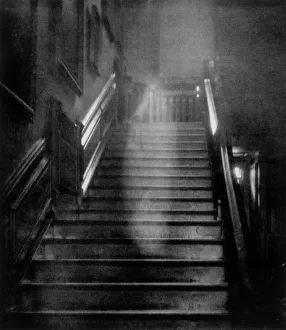Figure Gallery: Raynham Hall Ghost (Cl)