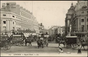 <b class=qtipBold><figcaption>Regent Street Traffic</figcaption></b><br>Busy traffic in Regent Street, seen from Oxford Circus : several horse-buses, cabs and other vehicles.<br><em>© Mary Evans Picture Library</em> Regent Street Traffic