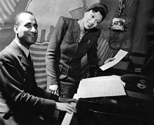 Reginald Foresythe and Elisabeth Welch broadcasting for BBC Reginald Foresythe and Elisabeth Welch broadcasting for BBC
