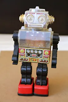 Robotic Gallery: Retro Toy Walking Plastic Robot - Clear See-through Body