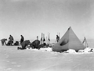 Images Dated 31st January 2013: Robert Falcon Scott, Terra Nova Expedition, Antarctic