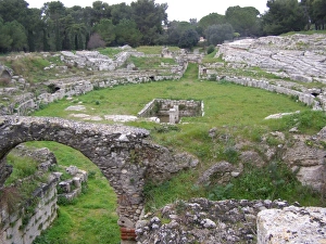 Roman Amphitheatre, Syracuse, Sicily, Italy Roman Amphitheatre, Syracuse, Sicily, Italy